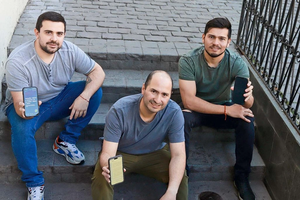 El equipo fundador de Wovi en la fotografía publicada por DF MAS